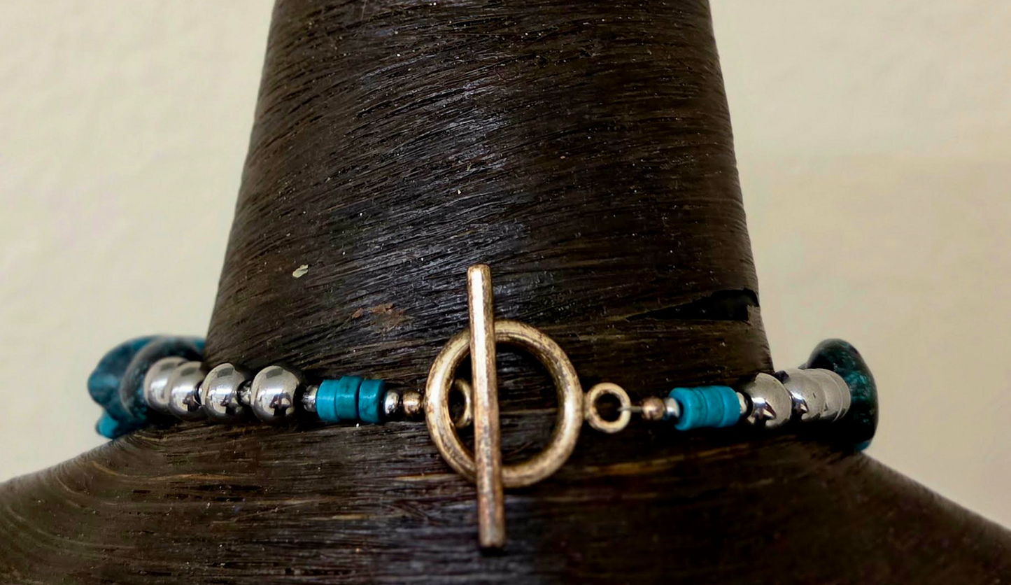 Turquoise Nugget Navajo Style Unisex Necklace - Western Cowgirl Design