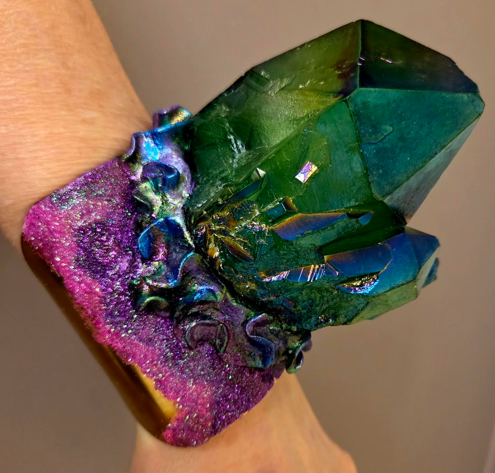 Emerald Green Aura Quartz Cuff - Red Carpet Statement