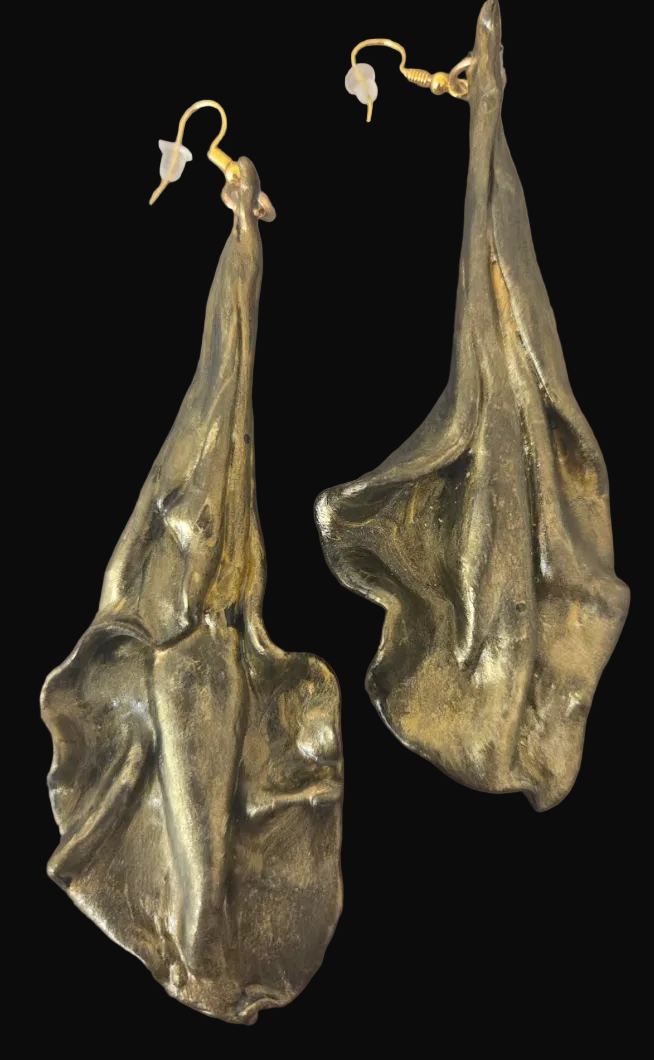 Art Nouveau Sculpted Calla Lily Shoulder Duster Pierced Earrings - Luxe