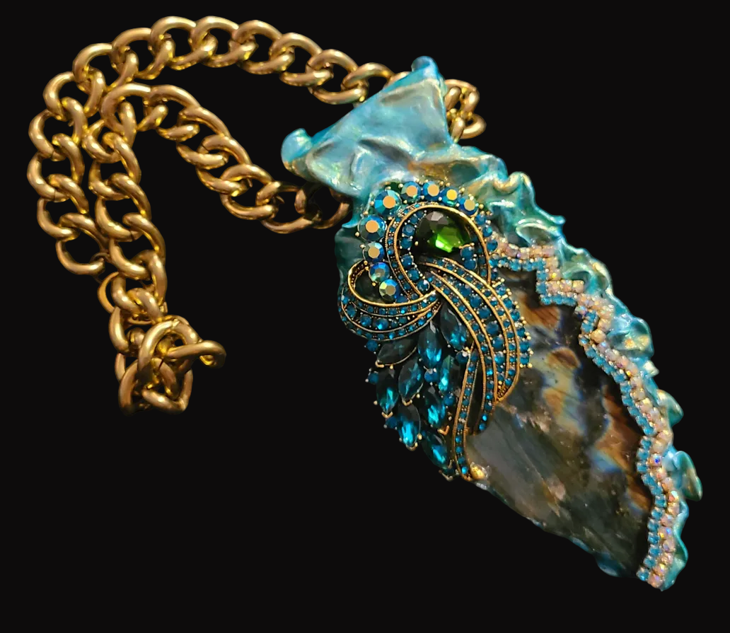 Sculpted Labradorite Pendant with Ornate Rhinestone Jewel - Bold Chain