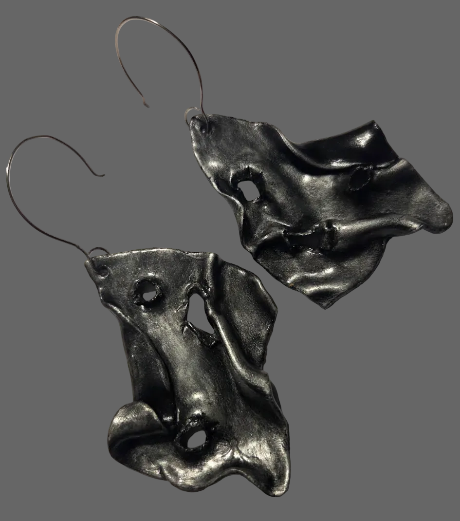 Edgy and Defiant Ripped Street Style Sculpted Pierced Earrings - Fierce