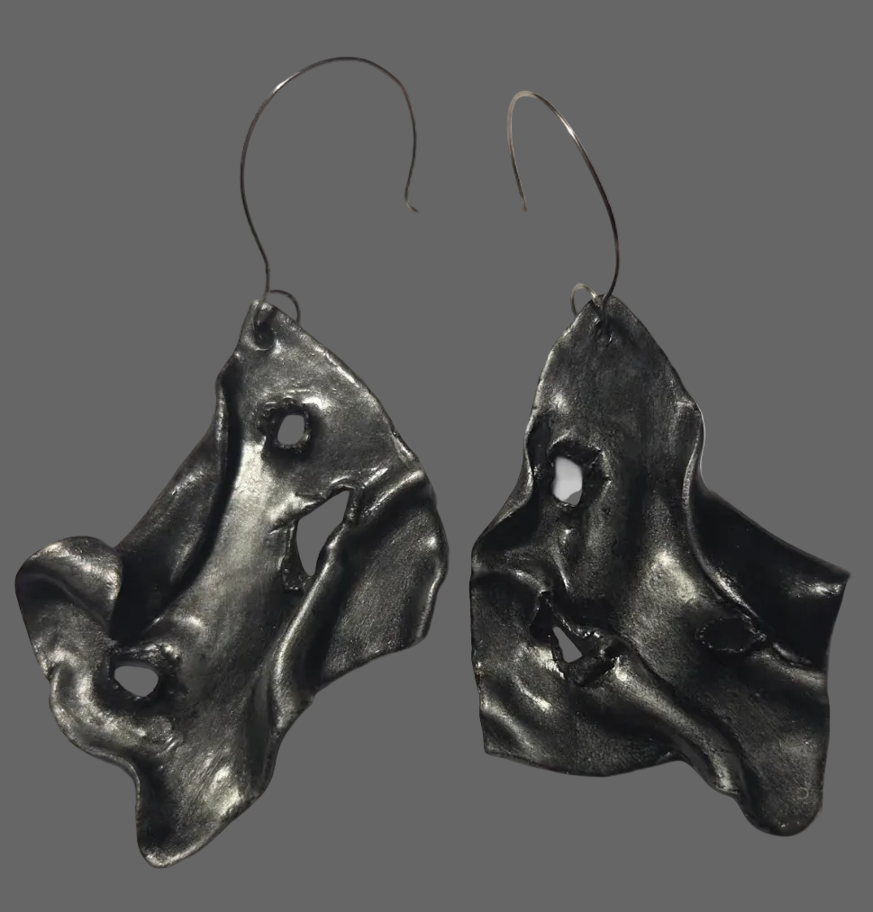 Edgy and Defiant Ripped Street Style Sculpted Pierced Earrings - Fierce