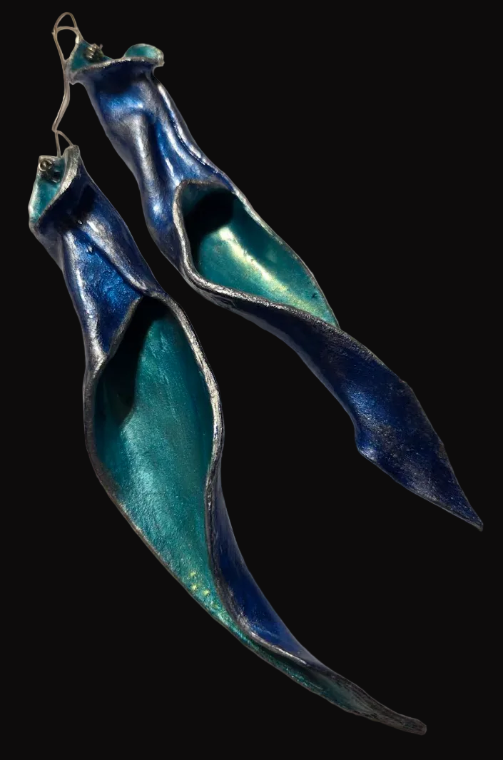 Curvaceous Petal Like Shoulder Duster Pierced Earrings - Sensual