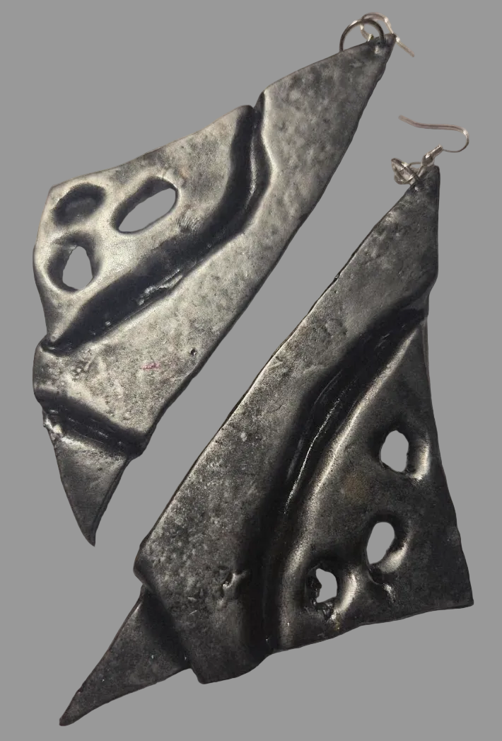 Sculpted Avant Garde Gothic Wing Shoulder Dusters - Edgy Streetwear