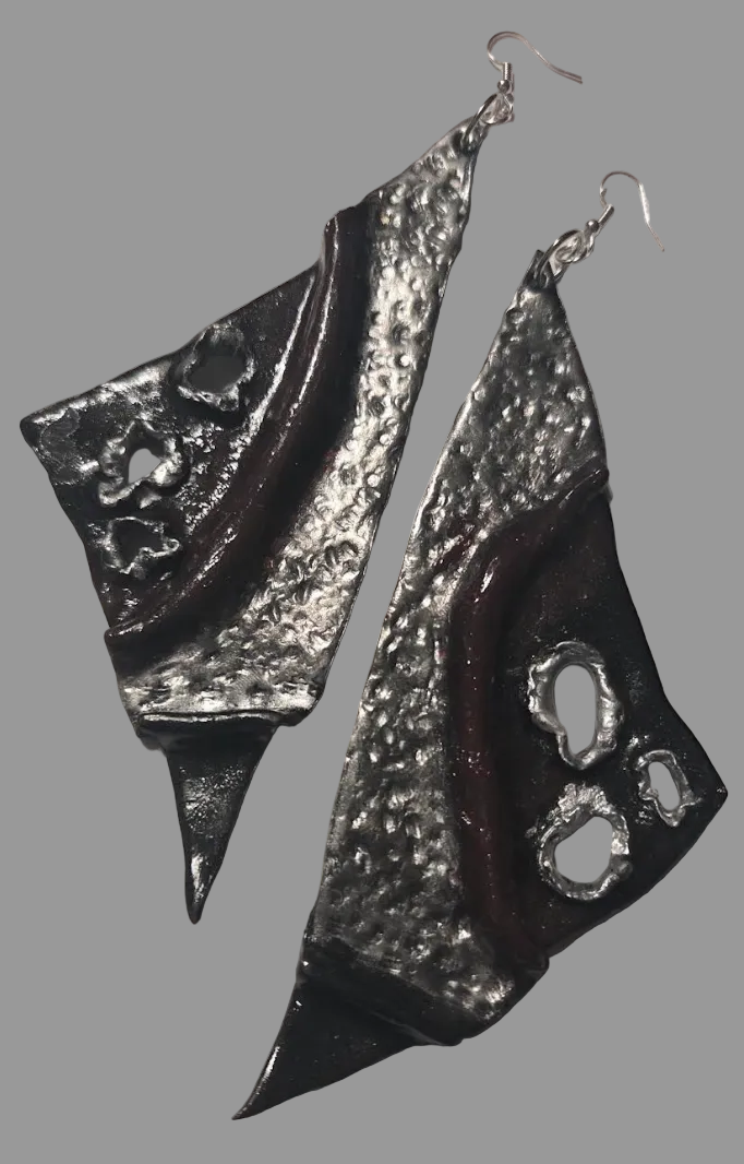 Sculpted Avant Garde Gothic Wing Shoulder Dusters - Edgy Streetwear