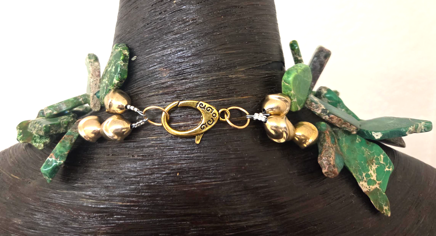 Green & Beige Sea Sediment Slab Statement Necklace -  Emerald Green Rose Pendant