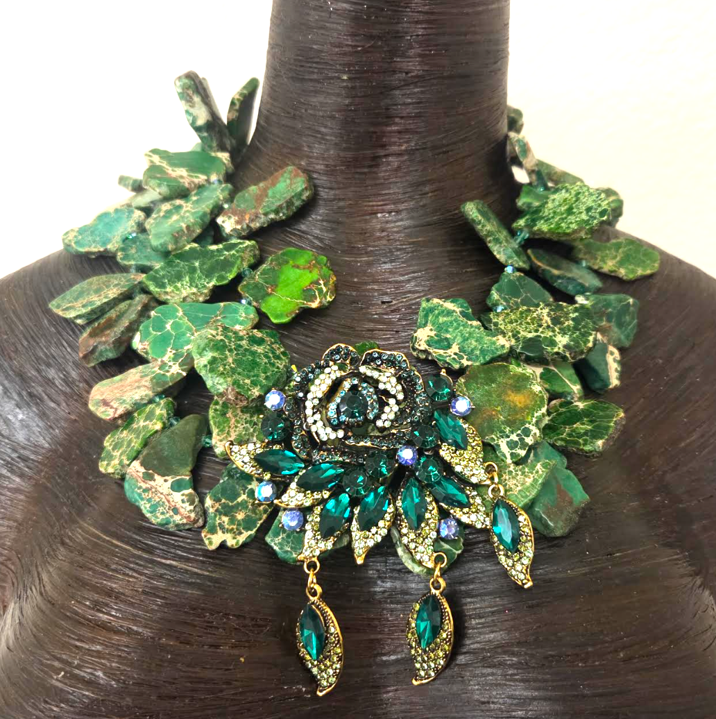 Green & Beige Sea Sediment Slab Statement Necklace -  Emerald Green Rose Pendant