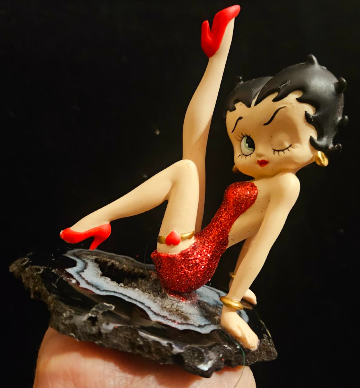 Betty Boop Strike a Pose Adjustable Hand Ring - Whimsical Femme Fatale Doll Statement Ring -  Avant Garde Female Cartoon Figurine Finger Candy - Kat Kouture Jewelry